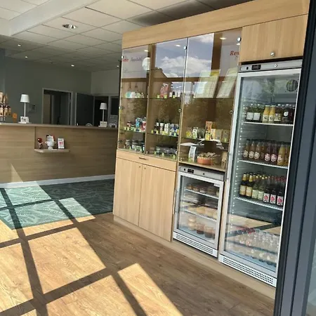 马恩博尔德纳伊住宅酒店 讷伊-普莱桑斯