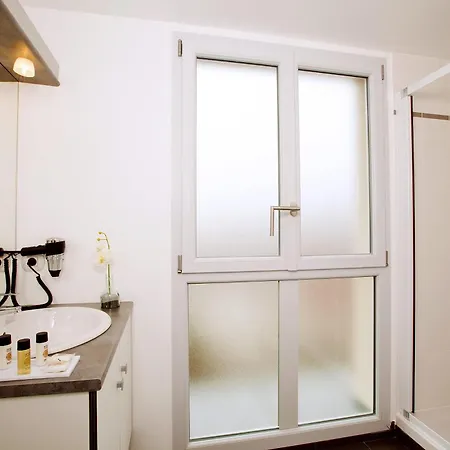 Residhome Bords De Marne 3*