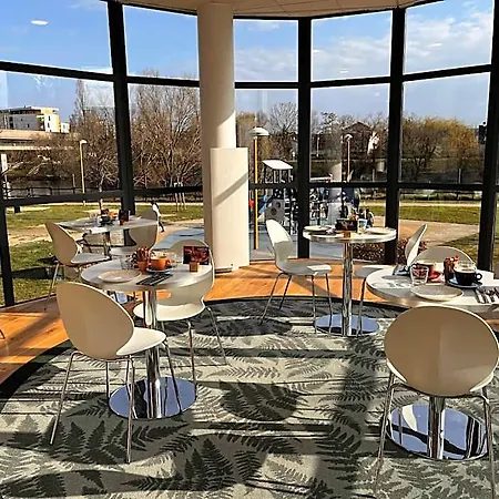 Lägenhetshotell Residhome Bords De Marne 3*