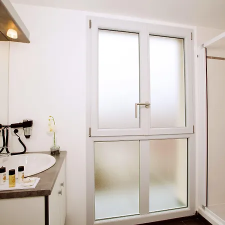 Residhome Bords De Marne Aparthotel