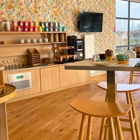 Residhome Bords De Marne Aparthotel 3*