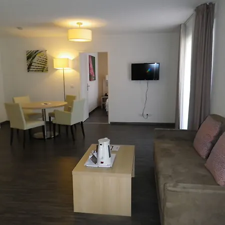 Residhome Bords De Marne 3* Neuilly-Plaisance